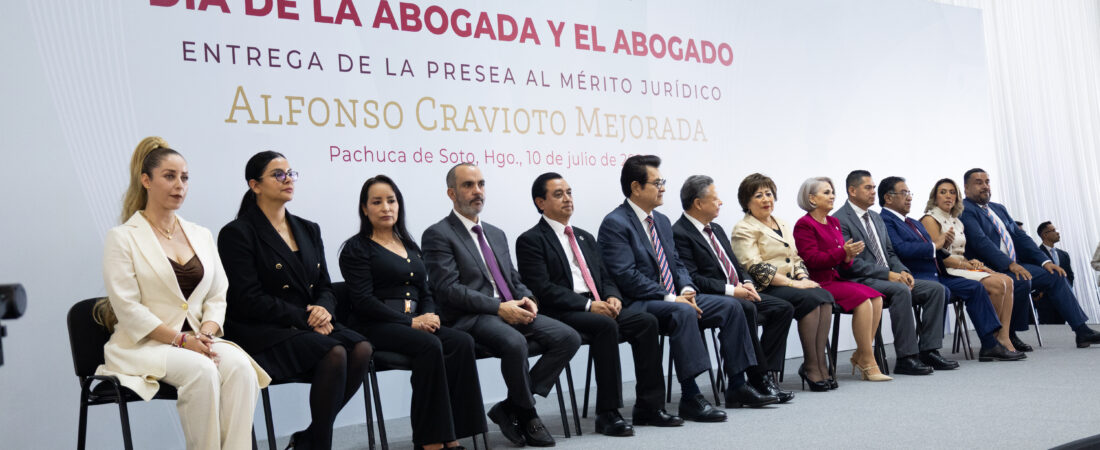 El gobernador Julio Menchaca agradeció al gremio notarial el servicio pro bono que ofrece en las Rutas de la Transformación