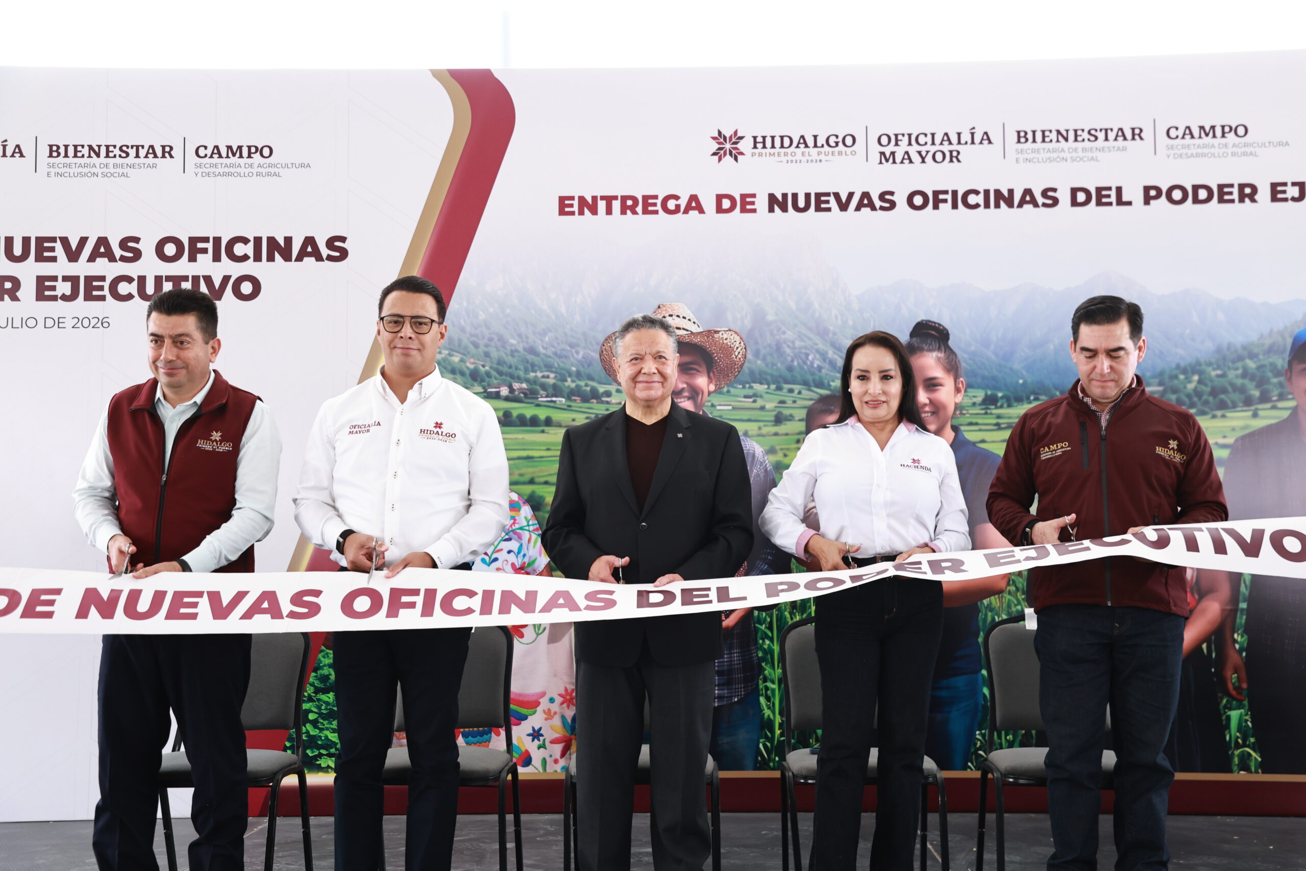Menchaca Salazar entrega nuevo Centro Administrativo del Bienestar y Desarrollo Rural