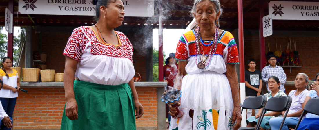 Rendirán homenaje a las parteras tradicionales de Hidalgo en el Día Internacional de los Pueblos Indígenas